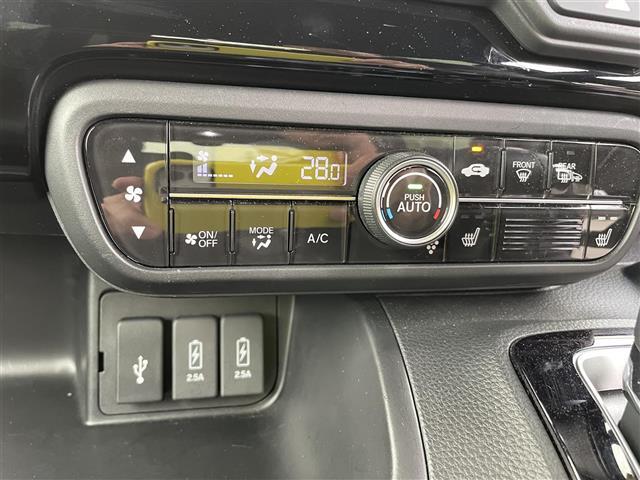 【運転席操作部】快適なドライブを楽しむための機能が装備されています！運転席から触れるので、使いやすいです！除菌プランいれていただくと、さらに清潔で安心していただけます！