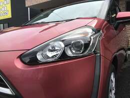 展示車両は、展示前に外装はもちろんの事、内装も隅々まで清掃を行い清潔で快適にご覧いただけるように展示しております☆ご成約時には、外装、内装をチェックして洗車、清掃を行いお客様へ納車いたします。