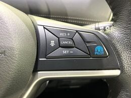 【プロパイロット】高速道路での長距離走行が楽に！！渋滞時と巡回走行のシーンで、アクセル・ブレーキ・ステアリングを自動で制御し、長距離運転の負担を軽減してくれます♪