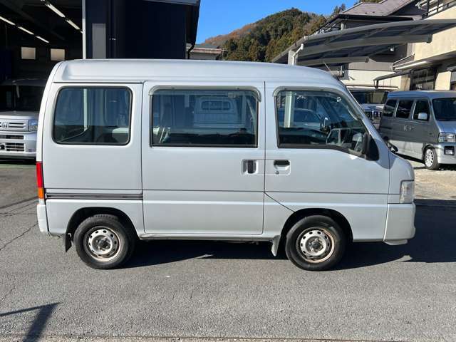 遠方にお住まいで、現車を見に来られない方でもご安心ください。お客様がご納得いただけるまで情報をお伝えし、納車まで対応させていただきます。