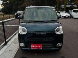 在庫数は約800台！！ 年間販売台数は約4000台！！ 大量販売・大量仕入で1台あたりのコストを削減しています！！