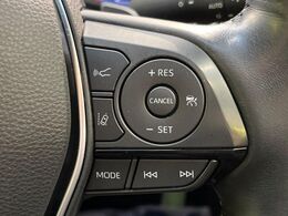【トヨタセーフティセンス】走行中に前方の車両等を認識し、衝突しそうな時は警報とブレーキで衝突回避と被害軽減をアシスト。より安全にドライブをお楽しみいただけます。