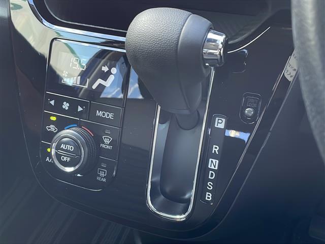【　シフト　】スムーズなシフトチェンジで快適にお車を操縦していただけます！