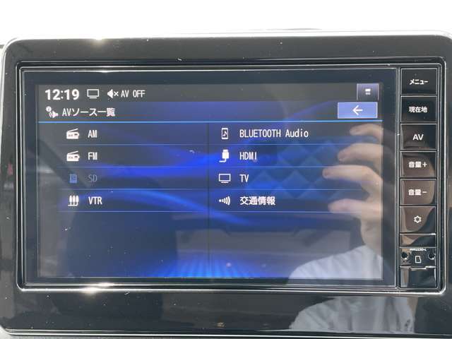 【カーナビ】AM/FMラジオ、HDMI、Bluetooth対応です。