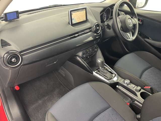 【インパネ全体】全方位で視界が広く、高い目線で運転もしやすいです！