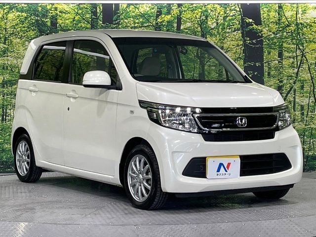 大好評のボディコーティング「弾スプラッシュコート」もご納車までに施工可能。通常のガラスコートと異なる、耐久年数6年の無機質ガラスコーティングが、ボディをキレイな状態に保ってくれます。