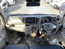【インパネ全体】全方位で視界が広く、高い目線で運転もしやすいです！
