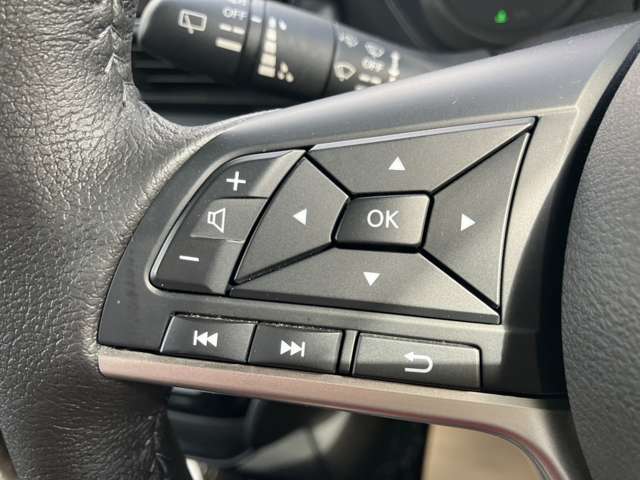 【運転席操作部】運転に役立つ機能ばかり！快適なドライブにしてくれること間違いなし！！