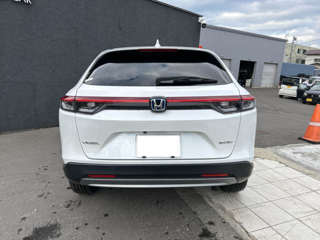 当社では、リース車のメンテナンス管理も行っているので、リースアップ車でも同様に安心して乗る事が出来ます。また顧客ユーザーの下取り車も豊富なので、お車の素性がハッキリしている為安心です。