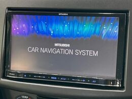 【ナビゲーション】目的地までしっかり案内してくれる使いやすいナビ。Bluetooth接続すればお持ちのスマホやMP3プレイヤーの音楽を再生可能！毎日の運転がさらに楽しくなります！！