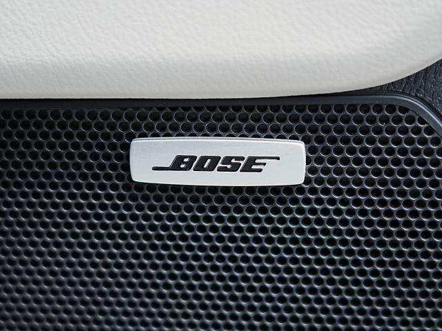 BOSEサウンドシステムを搭載しています。BOSE社と共同開発により車種専用チューニングが施されています。良質なサウンドでお好きな音楽をお楽しみください。