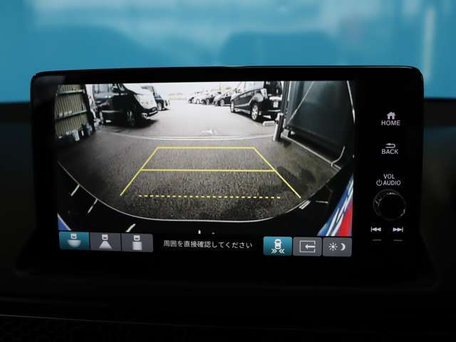 【ガイドライン付きバックカメラ】駐車が苦手な方でも安心して駐車をすることができます♪