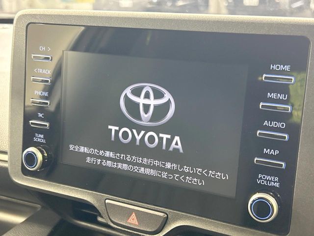 【ナビ機能付きディスプレイオーディオ】ナビ機能搭載の他、お持ちのスマートフォンと連携して、ナビやbluetoothでの音楽再生が可能です♪デザインはもちろん操作性も良好！