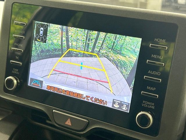 【バックカメラ】駐車時に後方がリアルタイム映像で確認できます。大型商業施設や立体駐車場での駐車時や、夜間のバック時に大活躍！運転スキルに関わらず、今や必須となった装備のひとつです！