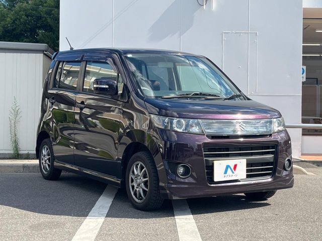 大好評のボディコーティング「弾スプラッシュコート」もご納車までに施工可能。通常のガラスコートと異なる、耐久年数6年の無機質ガラスコーティングが、ボディをキレイな状態に保ってくれます。