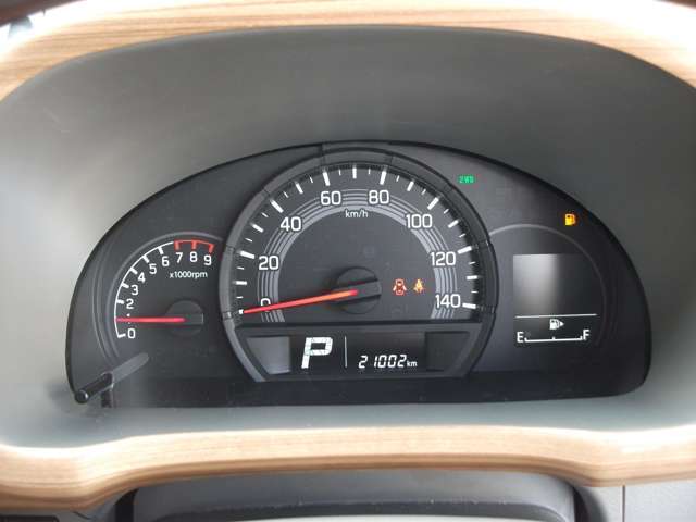 とても視界性の良いメーターパネル☆