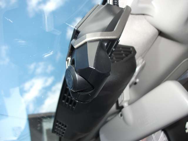 コムテック製前後ドライブレコーダー付☆(型番HDR701)