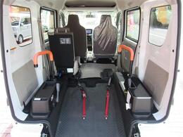 車イス移動車 福祉車両 アルミスロープ 電動ウィンチリモコン付 禁煙車 パイオニアナビ キーレスキー 1オーナー車 買取直販車 前席パワーウィンドウ リア補助シート付 4AT