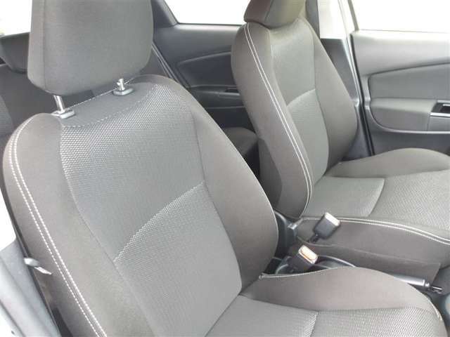 【クルマの状態を徹底検査して公開】中古車の総合評価や内外装の状態などをひと目で分かるよう、プロの検査員が実施した車両検査証明書をご用意しています。