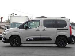 乗用車からトラック、バスまで多彩な車種を扱っております。気になるお車やお探しのお車がございましたら、一度ご連絡ください。