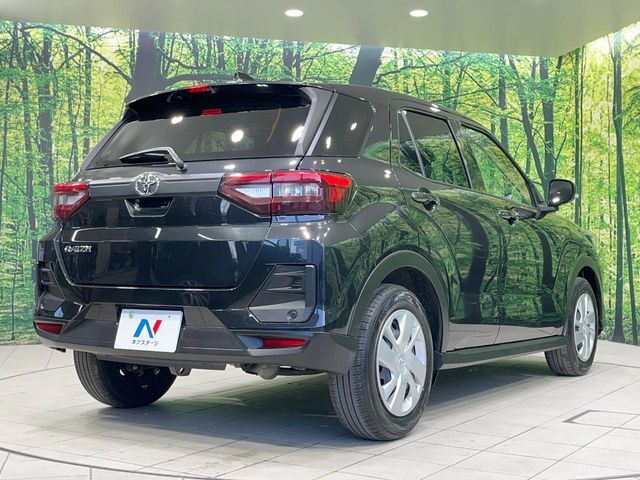 ☆全国のネクステージからお取り寄せが可能※！遠方の店舗に展示してあるクルマが気になる場合も、最寄りの店舗でご覧いただくことが可能です！是非私たちに要望をお聞かせください！※別途費用