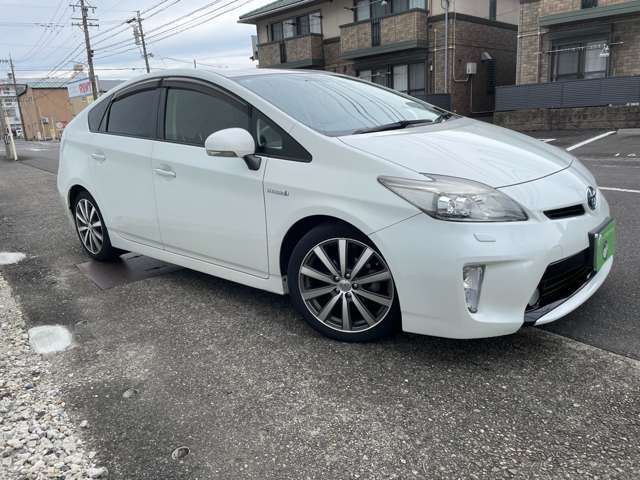 他府県の方は県外登録費用（行政書士代行料）及び納車希望の場合は陸送費がかかります。