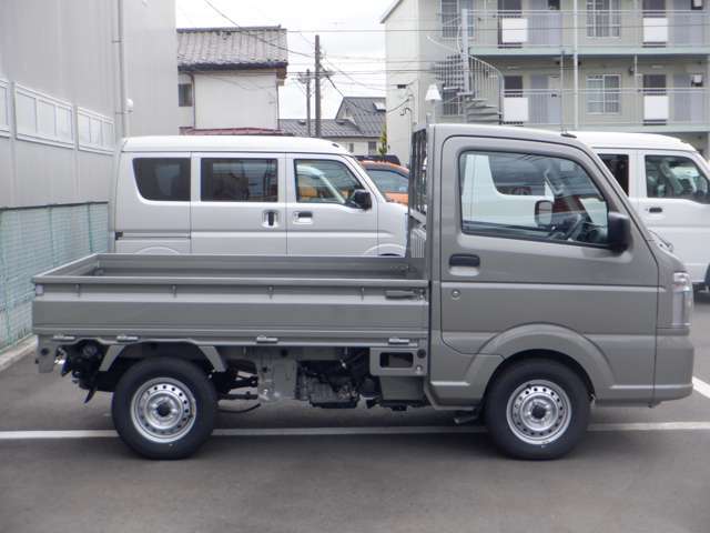 展示・展示しているお車には自信を持っております！！よりすぐりの車両のみしか当店は展示しておりません！！是非お近くにお立ち寄りの際にはお気軽にお立ち寄りください！！