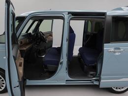 ご購入後のアフターサービスもご提供となりますので、店頭商談並びに店頭納車可能で愛知・岐阜・三重・静岡の東海4県にお住まいの方にのみ販売させていただきます。