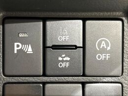 【コーナーセンサー】バンパーに付いたセンサーが障害物を検知！一定の距離に近づくとアラートで教えてくれます♪狭い駐車スペースや車庫入れ時も安心ですね☆