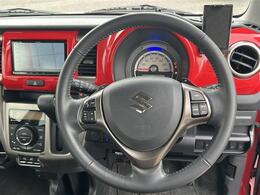 ハンドルの画像です。店舗にて現車の確認もいただけますので、お電話で在庫のご確認の上是非ご来店くださいませ！！！