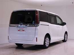 ★★★トヨタ認定中古車★★★　1年間走行距離無制限の「ロングラン保証」が付いています。全国約5,000ヶ所のトヨタのお店で保証修理可能です。お出かけ先でも安心です。選べる延長保証もご用意しています。