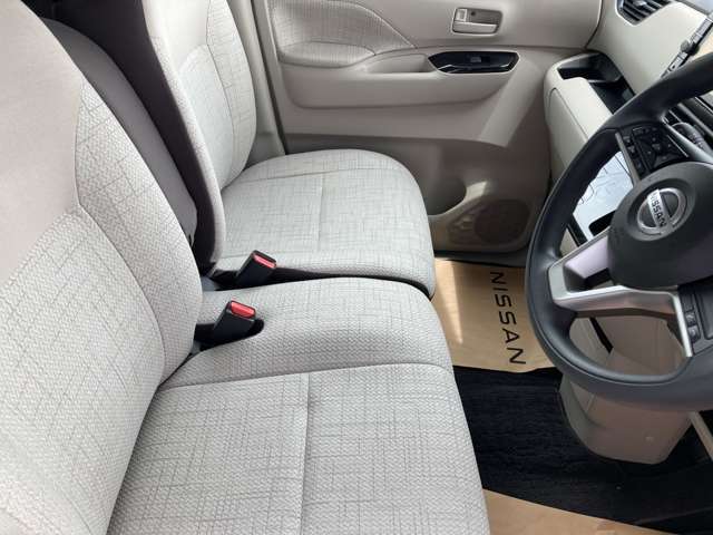 運転席まわりになります。実際に乗って頂き乗り心地をご体験してみてください。
