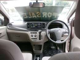 フロントコンソールメーター周りです。