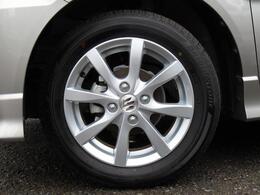 足元を引き締めて魅せるアルミホイールを装着☆