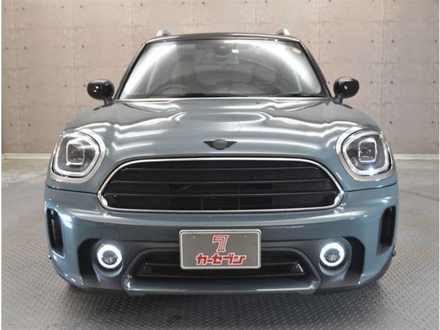 全車メカニックによる機関系のチェック済み。合格した車のみを展示してます！納車後のメンテナンスや車検もお任せください！自社の陸運局指定工場でディーラーさんよりもリーズナブルに承ります。