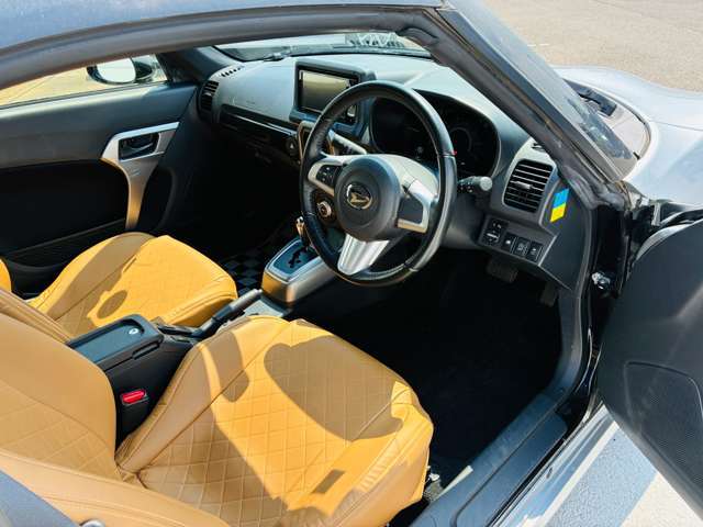 全車内外装クリーニング済み★気になる内装もピカピカです♪当社自慢のキレイさを、ぜひご覧ください。さらには、納車前にも清掃を行い、ボディーには撥水コーティングを施工してのお渡しです【ゴールドパック】