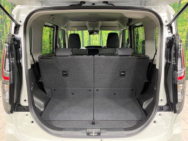 普段のお買い物や通勤、送迎等に十分な荷室スペースを確保しております。セカンドシートを倒すと、大きな荷物の積載も可能です♪