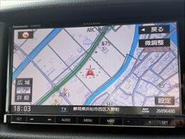 ストラーダ7型ナビを装備！！ Bluetooth接続可能！