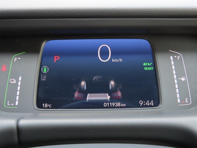ハイブリッド車専用メーターです！