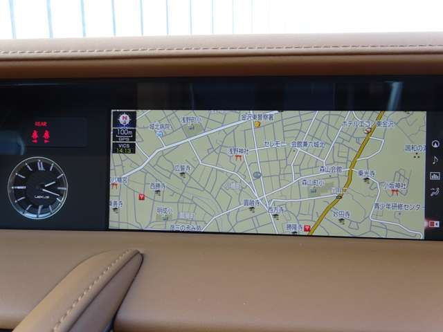 【10.3インチワイドディスプレイ】