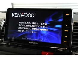 ケンウッド製フローティングナビ搭載！もちろんビルトインETCも完備です☆