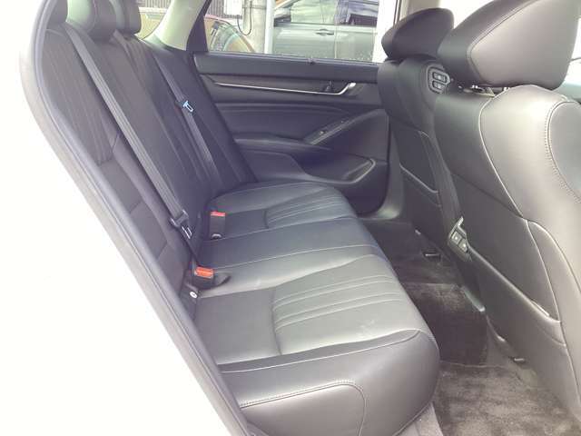 営業時間：9時00分～18時30分です！定休日は水曜日となります。