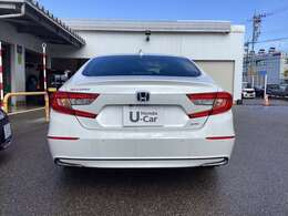 展示場には常時15台以上展示中！お探しの車がきっと見つかりますよ！