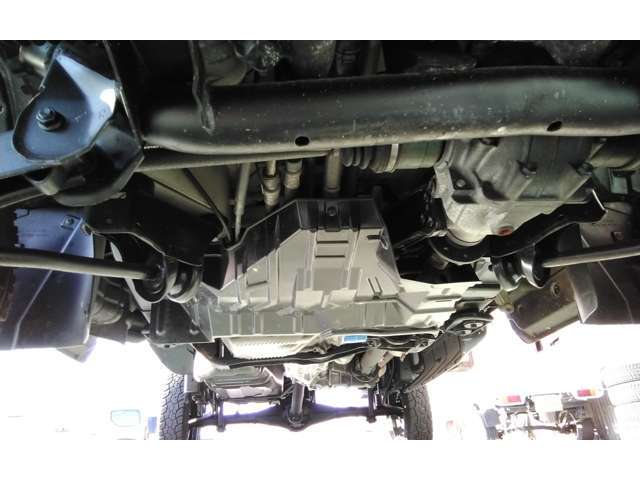新品・中古パーツ多数取り扱ってます。一部在庫の無い物もありますので、ご相談ください。