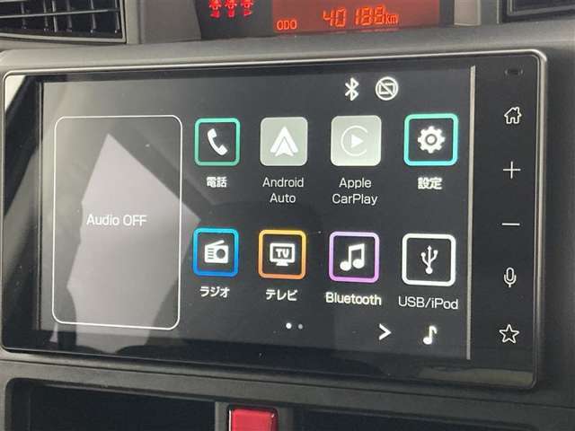 ブルートゥースに接続することにより、スマホに入ったお気に入りの音楽を車内で楽しむことができます♪あると本当に便利な機能になっています！