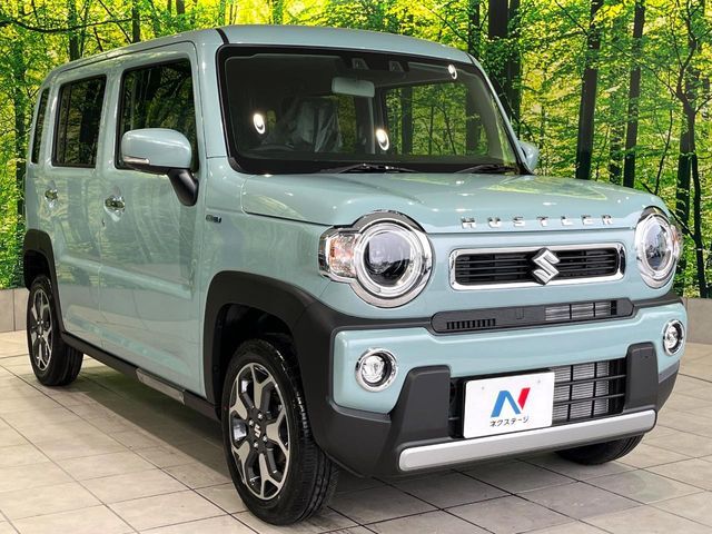 大好評のボディコーティング「弾スプラッシュコート」もご納車までに施工可能。通常のガラスコートと異なる、耐久年数6年の無機質ガラスコーティングが、ボディをキレイな状態に保ってくれます。