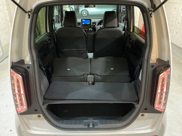 ご家族でもご来店お待ちしております。ご両親の見えるところにキッズスペースをご用意致しております。ぬりえやお菓子のご用意もございますので、お気軽にお立ち寄りください。