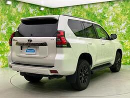 全国に店舗を展開しているのでどこでもお取り寄せが可能です！この車が気になるけど遠方だから・・・と諦める必要はありません！※別途陸送費が必要です。