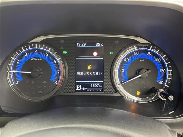 【スピードメーター】メーターがシンプルで見やすく運転しやすいですね！