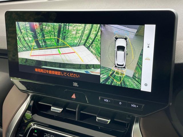 【パノラミックビューモニター】専用のカメラにより、上から見下ろしたような視点で360度クルマの周囲を確認することができます☆縦列駐車や幅寄せ時に活躍してくれます♪